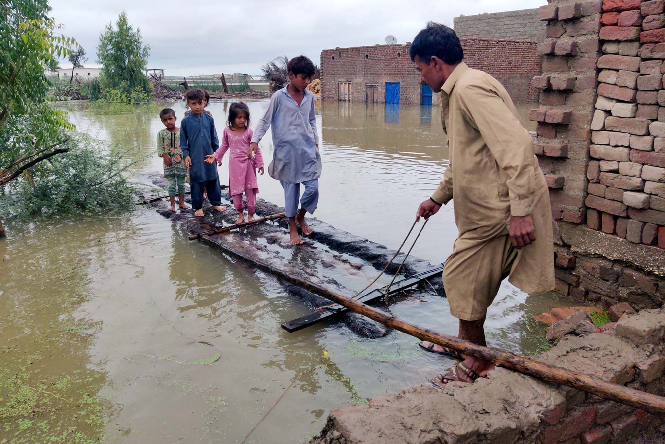 Balochistan Reels from Flash Floods, Seven Dead.webp