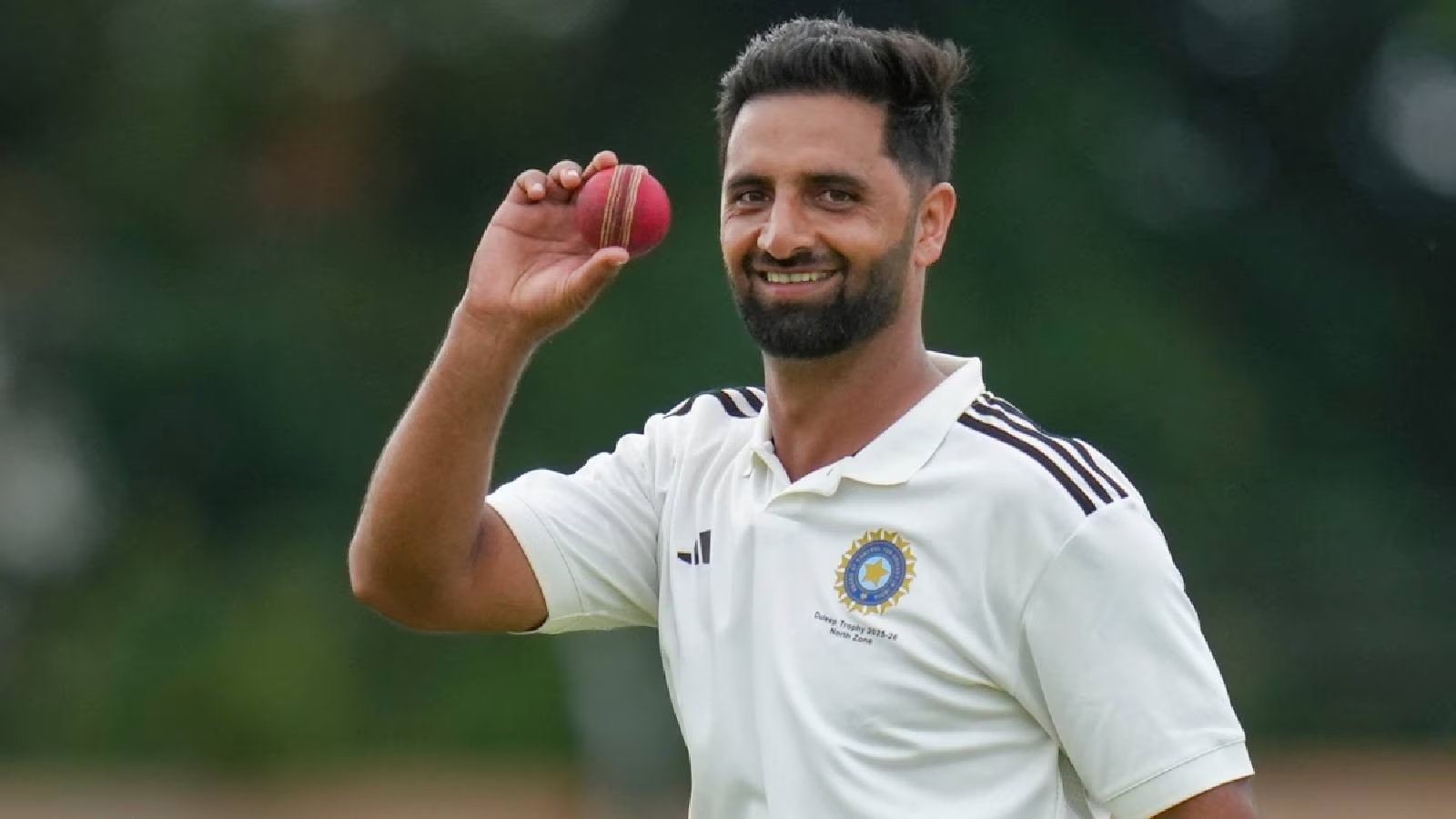 From Village Cricket to Jammu & Kashmir: Aquib Nabi's Journey.webp