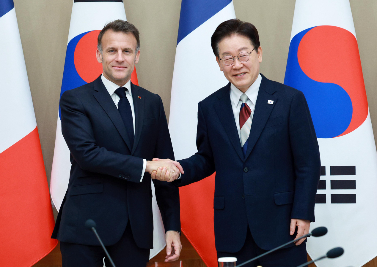 France and South Korea to Collaborate on Strait of Hormuz Passage.webp