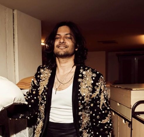 Actors Ali Fazal, Satyajeet Dubey, and Aditi Singh Sharma Reflect on 16-Year Friendship.webp