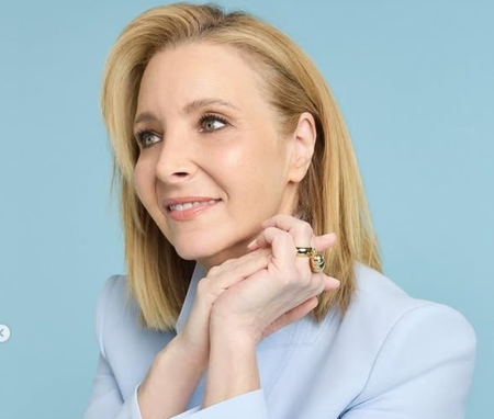 Reunion Memories: Kudrow Shares Reaction to Cumming Joining 'Romy & Michele'.webp