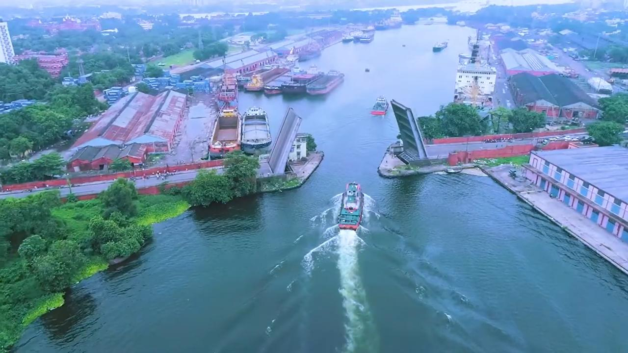 ₹117.54 Crore Project Modernizes Kolkata Port Bridge.webp