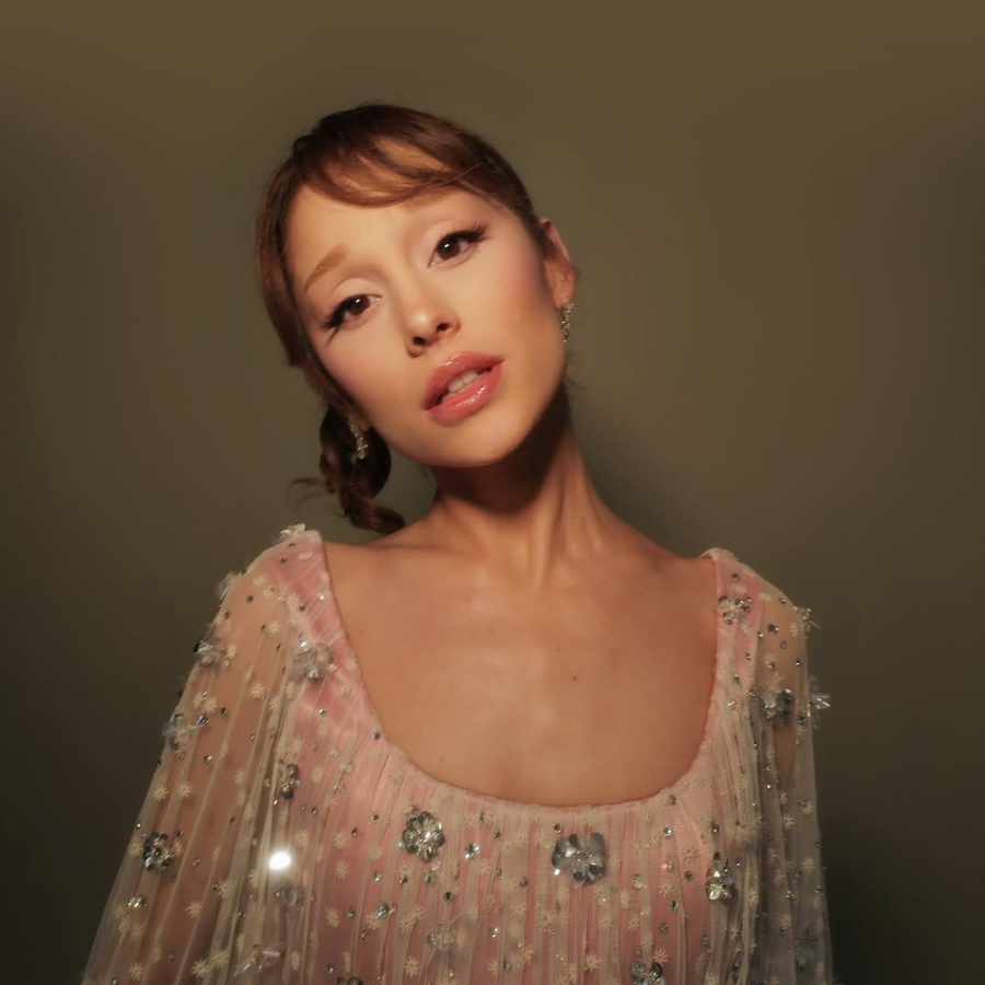 From 'Wicked' to 'Dracula': Ariana Grande Cheers on Cynthia Erivo's Stage Return.webp