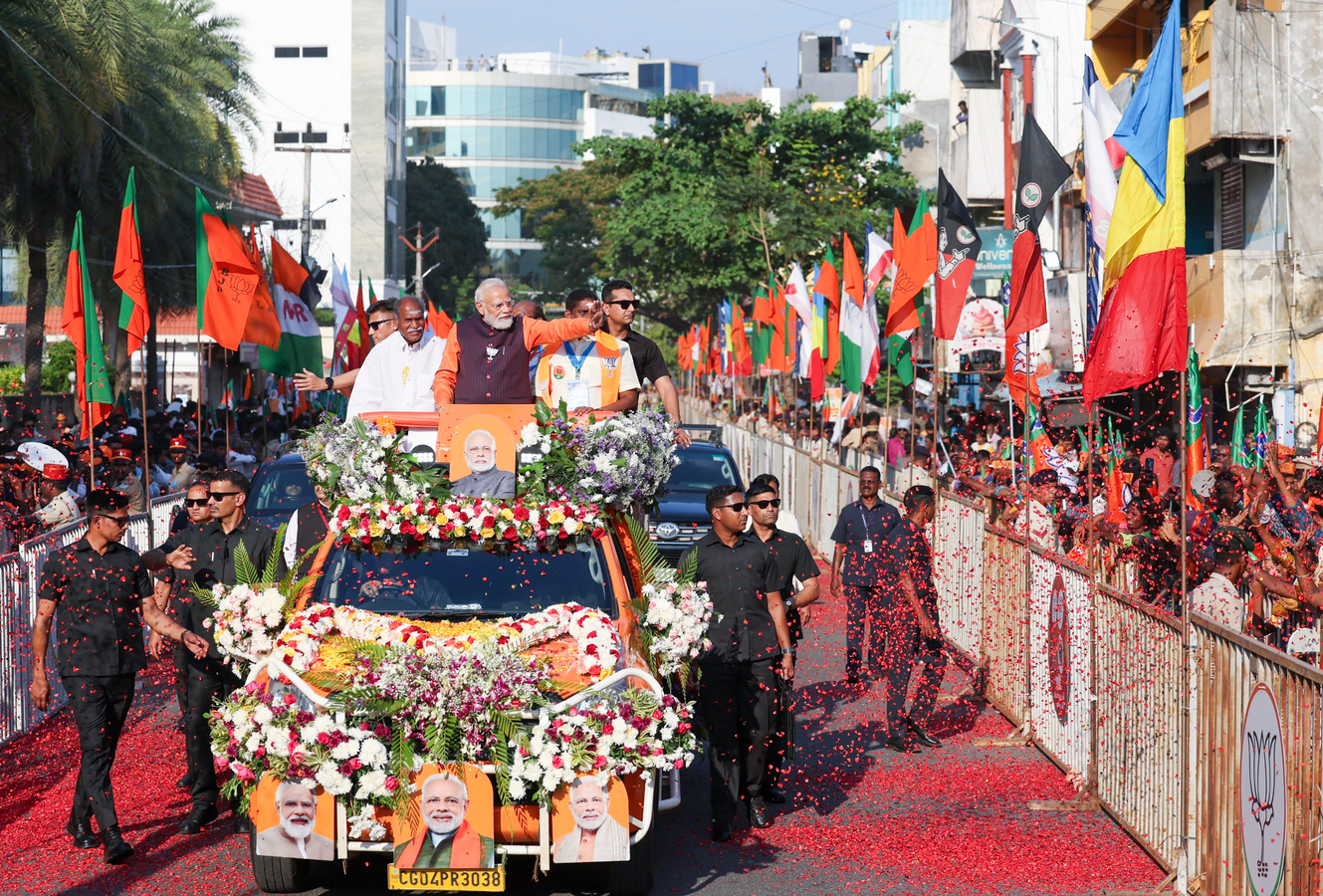 PM Modi Visits Kerala for Assembly Election Preparations.webp