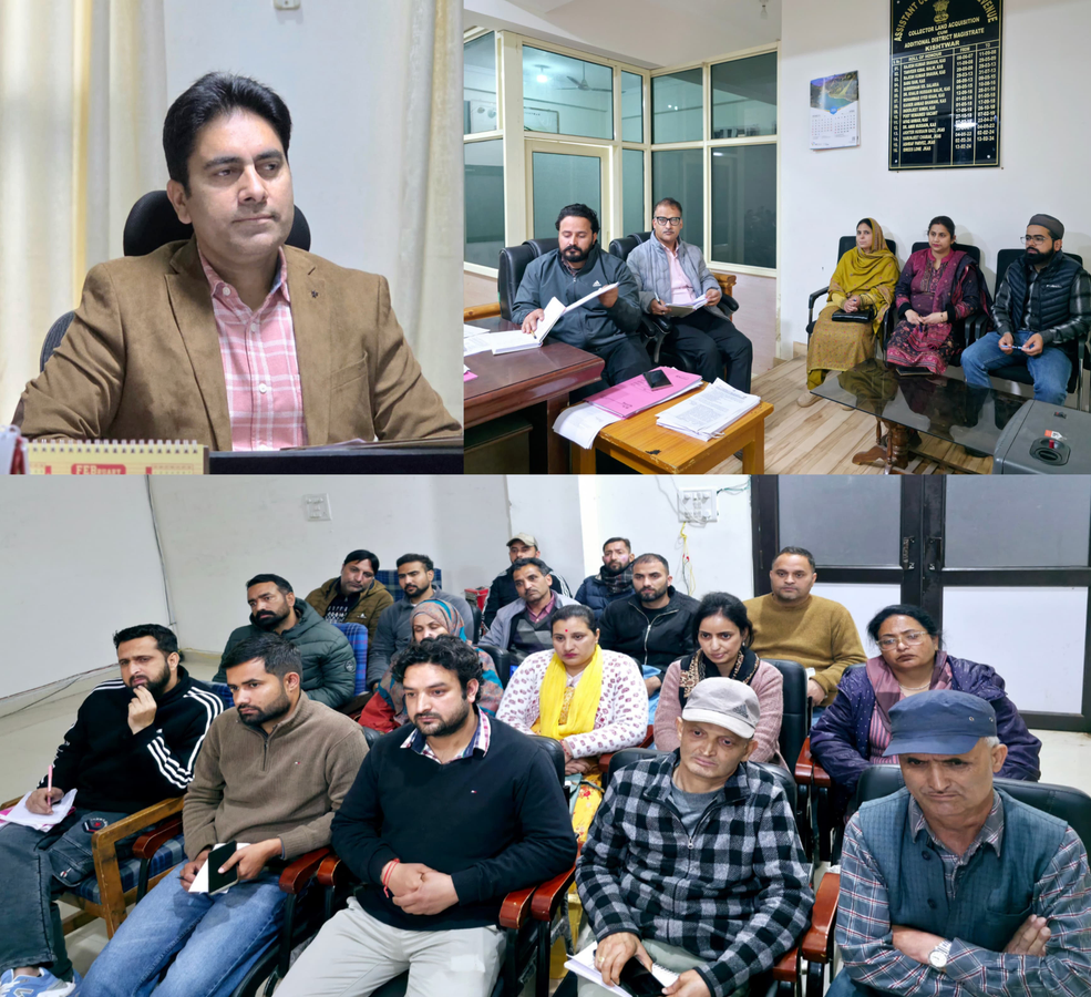 ERO Reviews Panchayat Electoral Roll Revision Progress in Kishtwar.webp