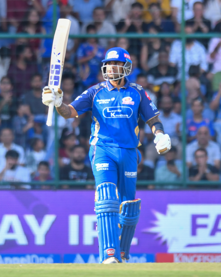 IPL 2026: Mumbai Indians Build a Competitive Score Against Delhi.webp