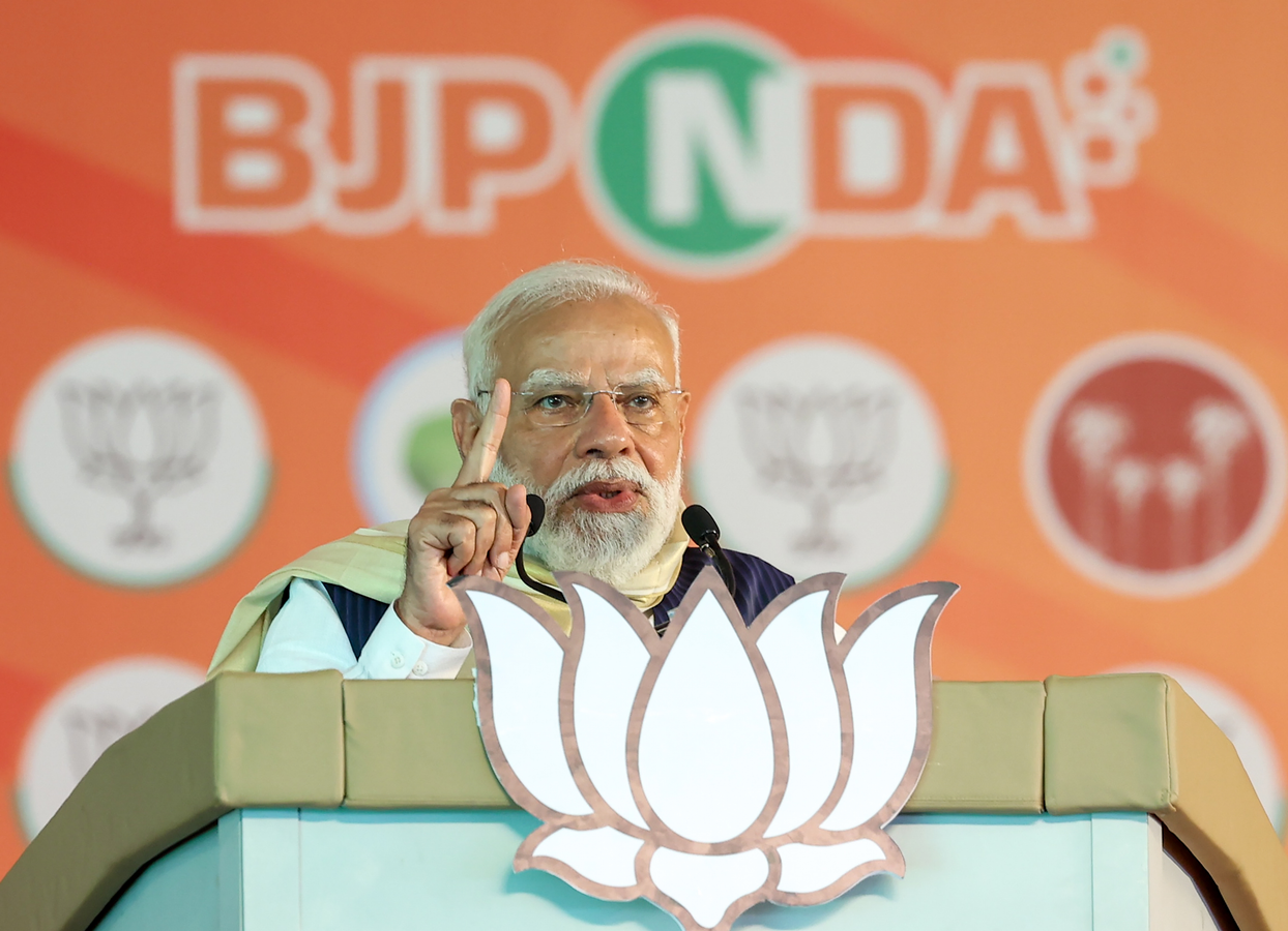 Political Disputes Surround Films: 'Dhurandhar,' 'Kerala Story,' 'Kashmir Files'.webp