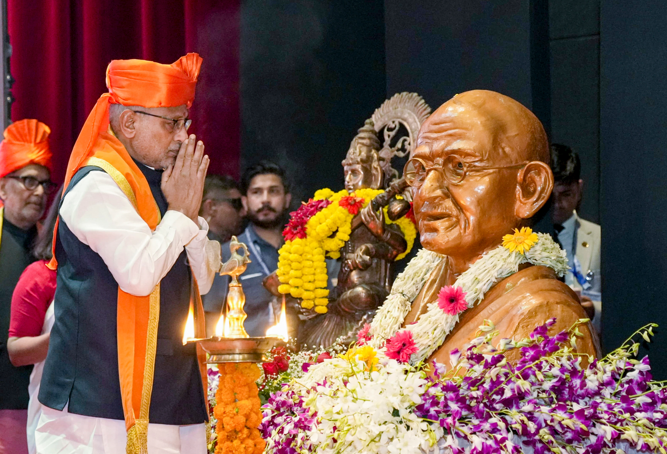 Vice President Highlights Gandhi's Legacy in Bihar.webp