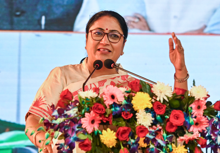 LPG Supply in Delhi: No Shortages Reported.webp