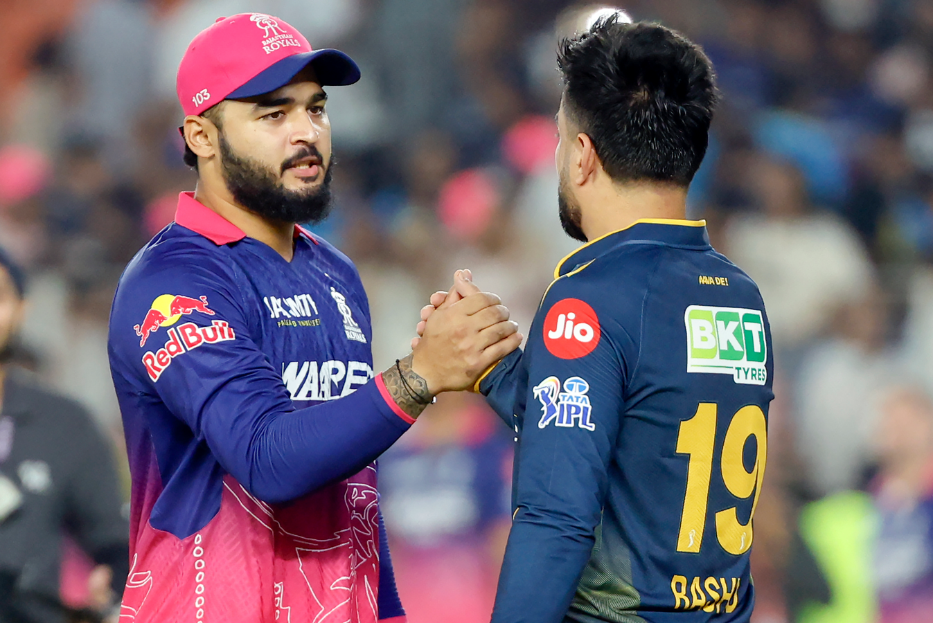 IPL 2026: Titans' Chase Stalls in Middle Overs