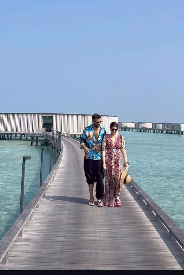 Love & Lightheartedness: Akshay & Twinkle Share Maldives Moment.webp