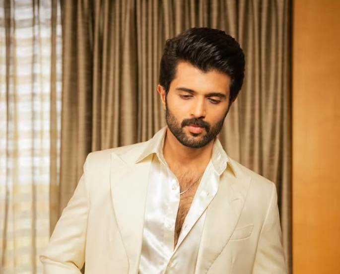 Vijay Deverakonda Celebrates Rashmika's Birthday with 'Ranabaali' Tribute
