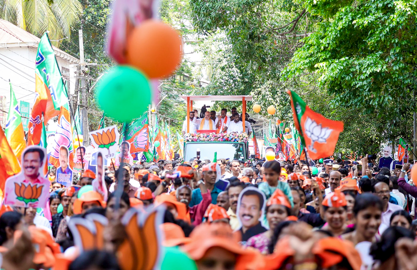 Kerala Elections: Shah Targets Christian Community, Promises AIIMS.webp