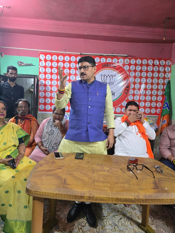 LPG Supply in Delhi: BJP Denies Crisis Amidst Migrant Concerns.webp