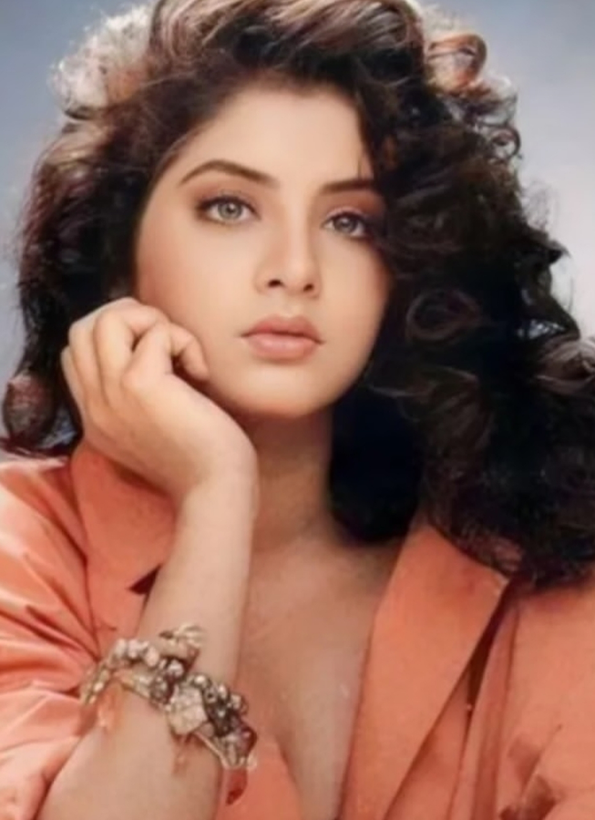 Celebrating Divya Bharti: Remembering Her Straightforward Nature.webp
