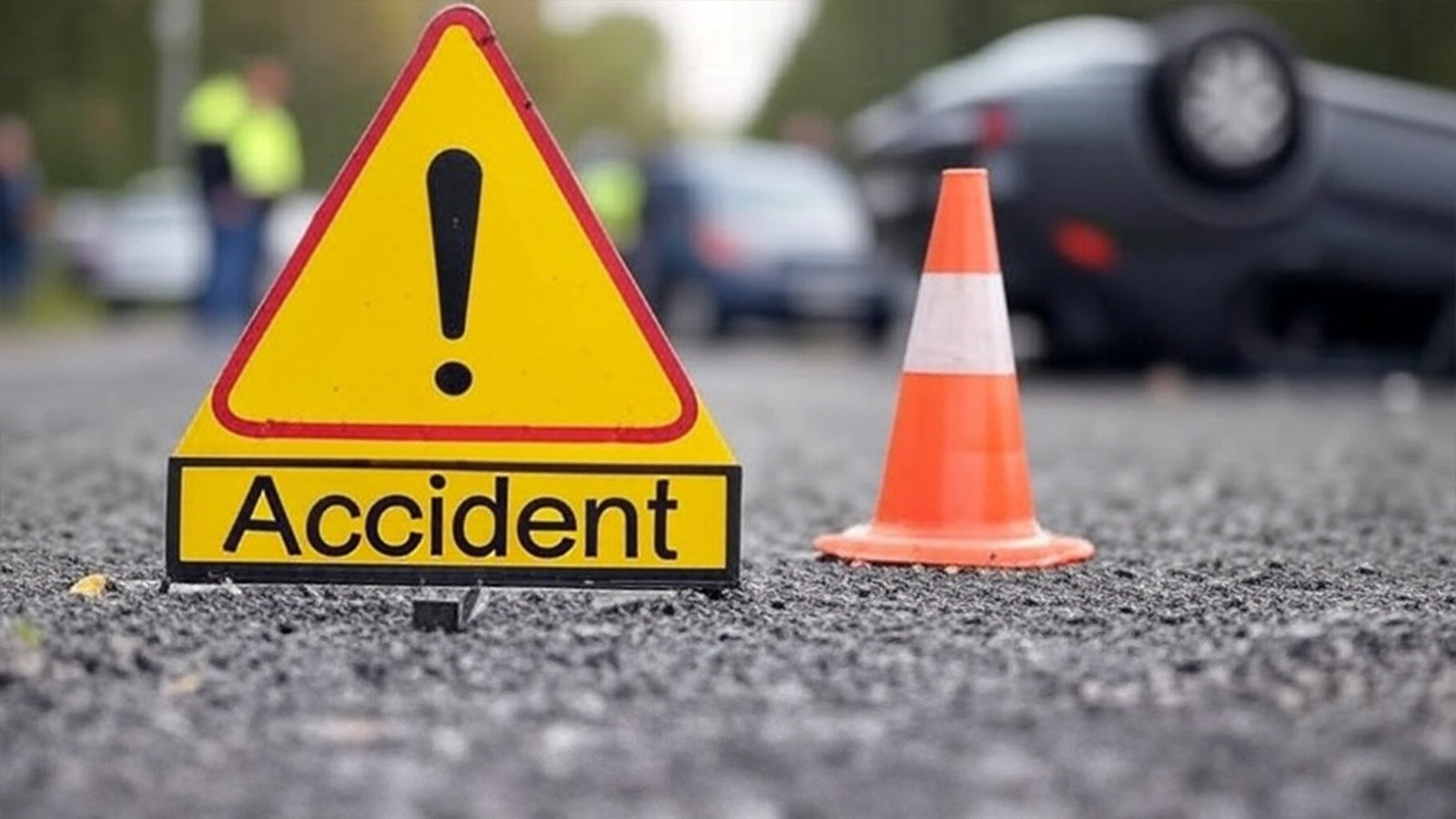 Tragedy on Indore Road: Young People Killed in Multi-Utility Vehicle Crash.webp