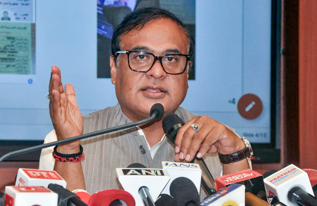 Political Dispute: Sarma Challenges Congress Documents.webp