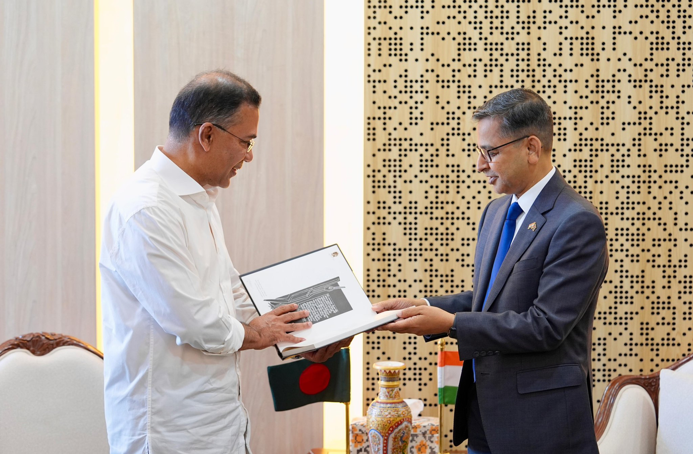 Bilateral Cooperation: India and Bangladesh Discuss Enhanced Engagement.webp