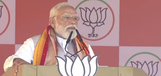 Assam Rally: Modi Accuses Congress of Prioritizing Family Interests