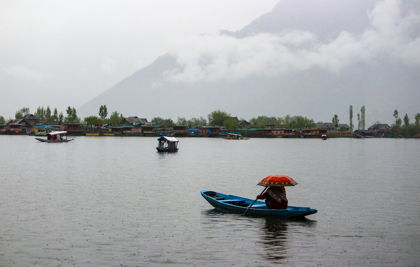 Jammu & Kashmir Lakes Under Threat: Audit Highlights Degradation.webp