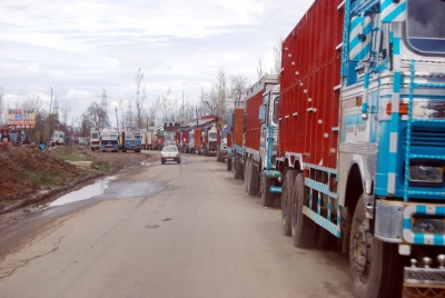 Connectivity Restored: Srinagar-Jammu Highway Opens.webp