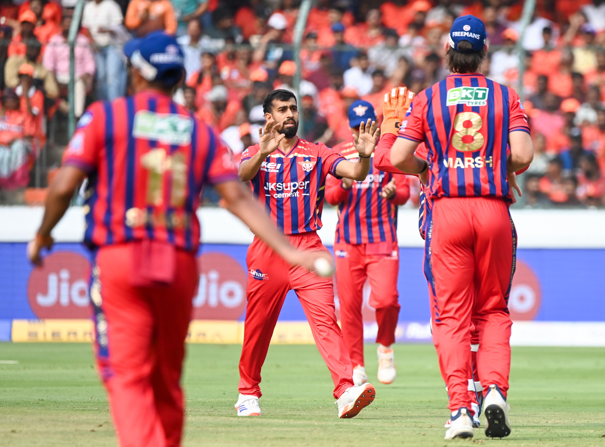 Father's Support Fuels Son's Cricket Journey from Delhi Police Exam.webp