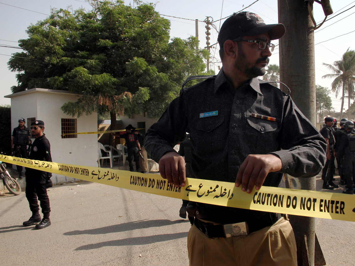 Pakistan Police Injured in Khyber Pakhtunkhwa Explosion.webp