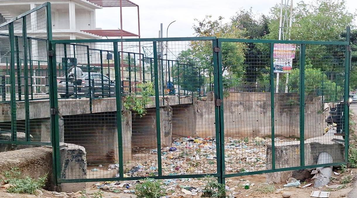 Jammu Municipal Corporation Improves Drains, Collects ₹14.39 Lakh in Fines.webp