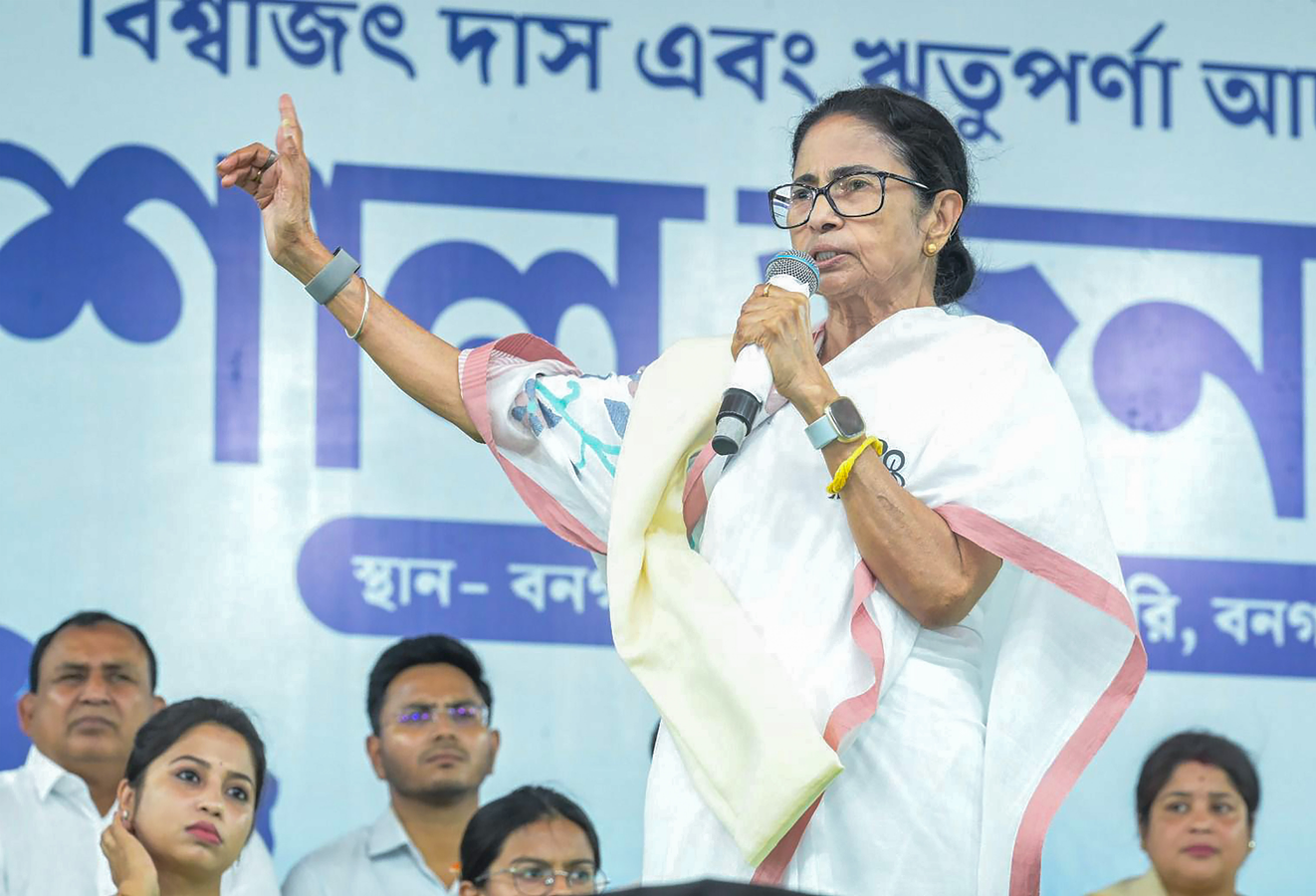 Mamata Banerjee Raises Concerns Over Voter Deletion Exercise.webp