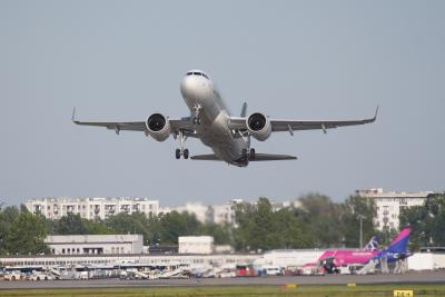 Government Permits Cargo Flights Amid Airspace Restrictions.webp