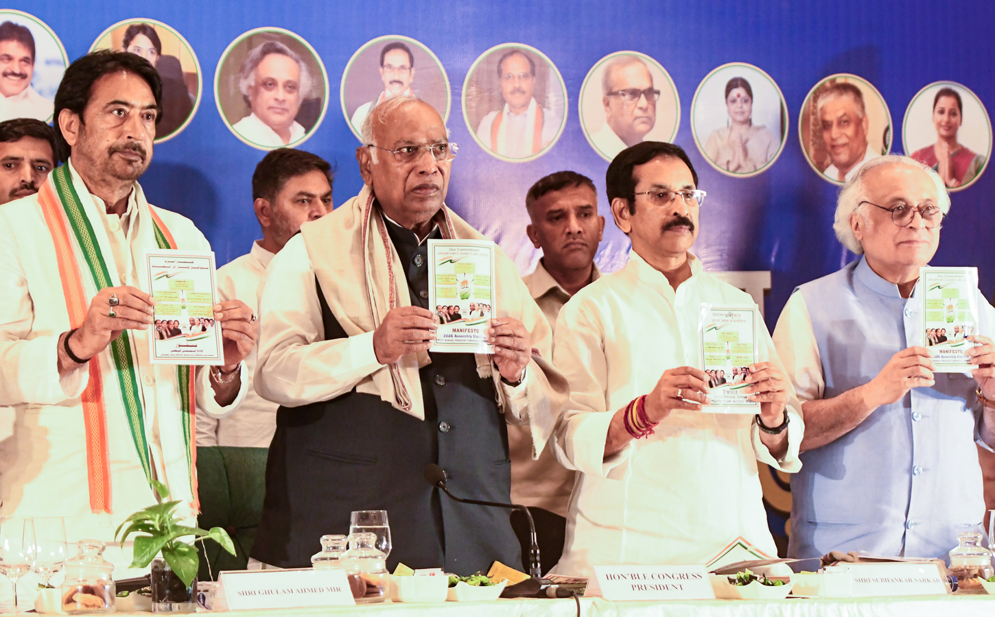 Congress Manifesto Prioritizes Economic Growth in West Bengal.webp