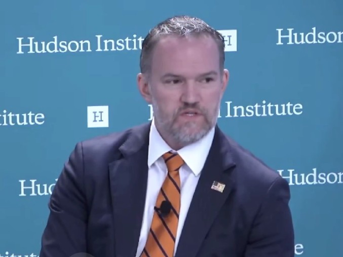 Trade Deficit Declines, US Seeks Supply Chain Security.webp