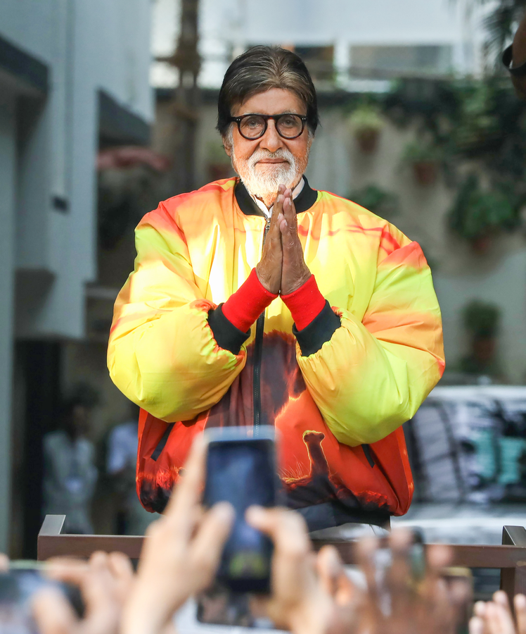 A Day of Introspection: Bachchan on Life's Perpetual Questions.webp