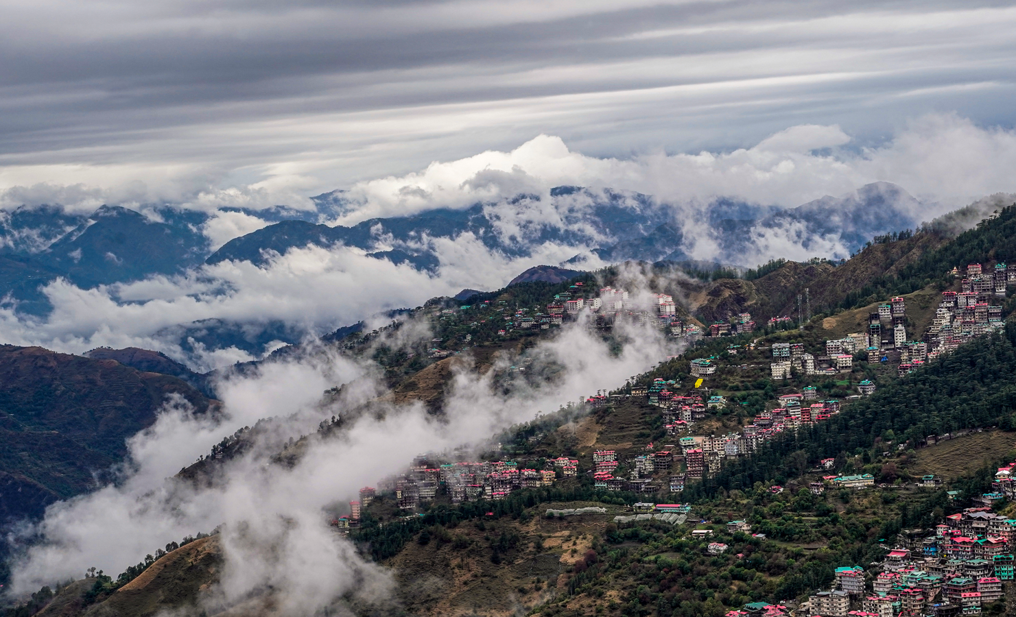 High Altitude Areas in Himachal Receive Snow, Temperatures Drop.webp