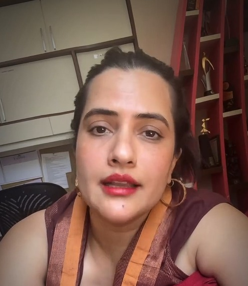 Beyond the Criticism: Sona Mohapatra's Support for Alia Bhatt.webp