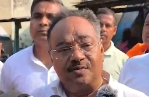 West Bengal BJP Highlights Contest Between People and Mamata.webp