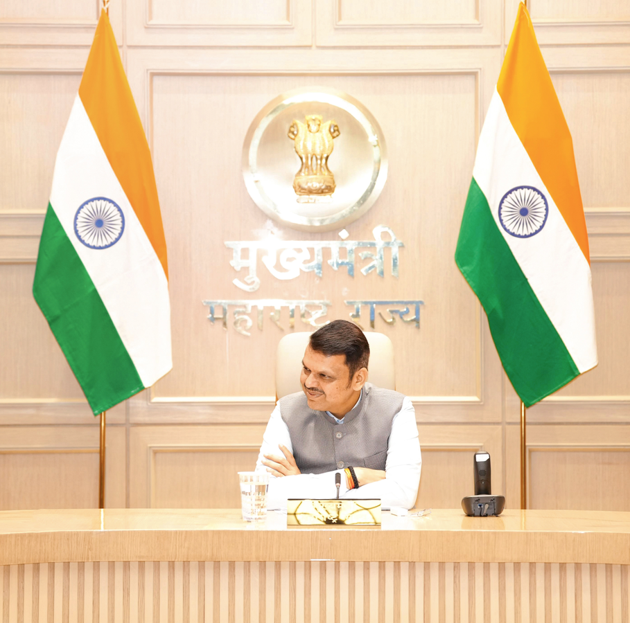 Fadnavis Leads Maharashtra's Push for Economic Growth.webp