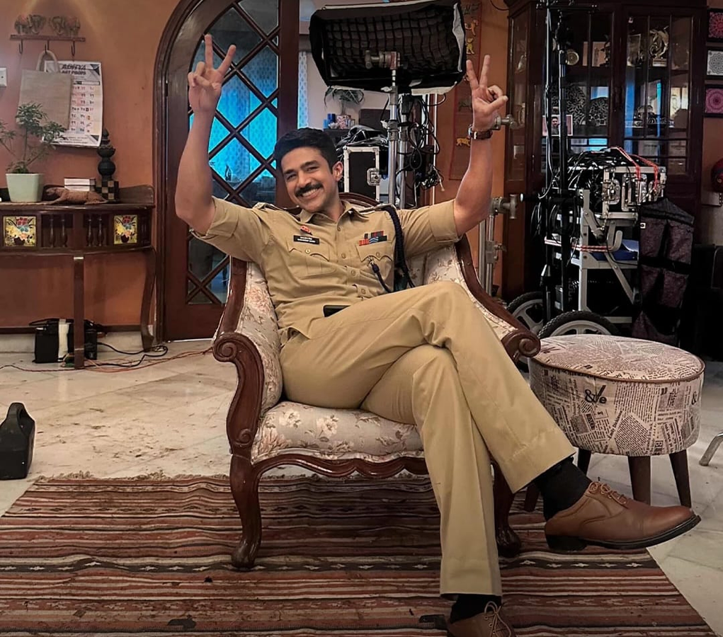 Saqib Saleem Celebrates Birthday, Thanks Family as 'Kaptaans'.webp