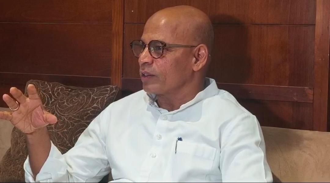 Kharge Defends Remarks: Patil Clarifies 'Poisonous Snake' Analogy