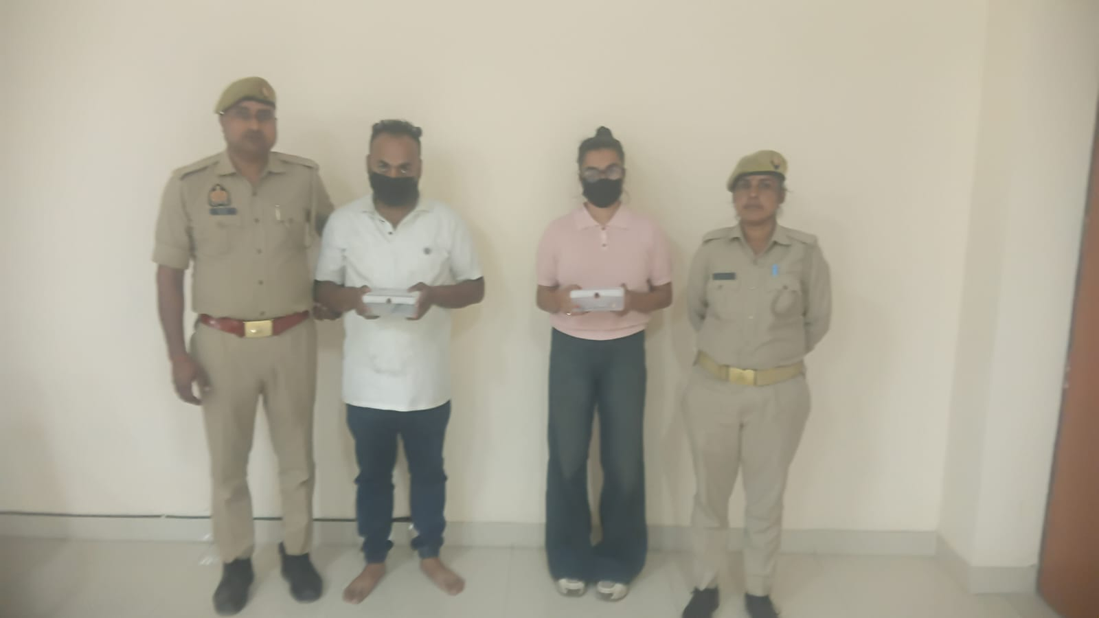 Noida Police Recover Jewelry, Arrest Suspects in Dating App Fraud.webp