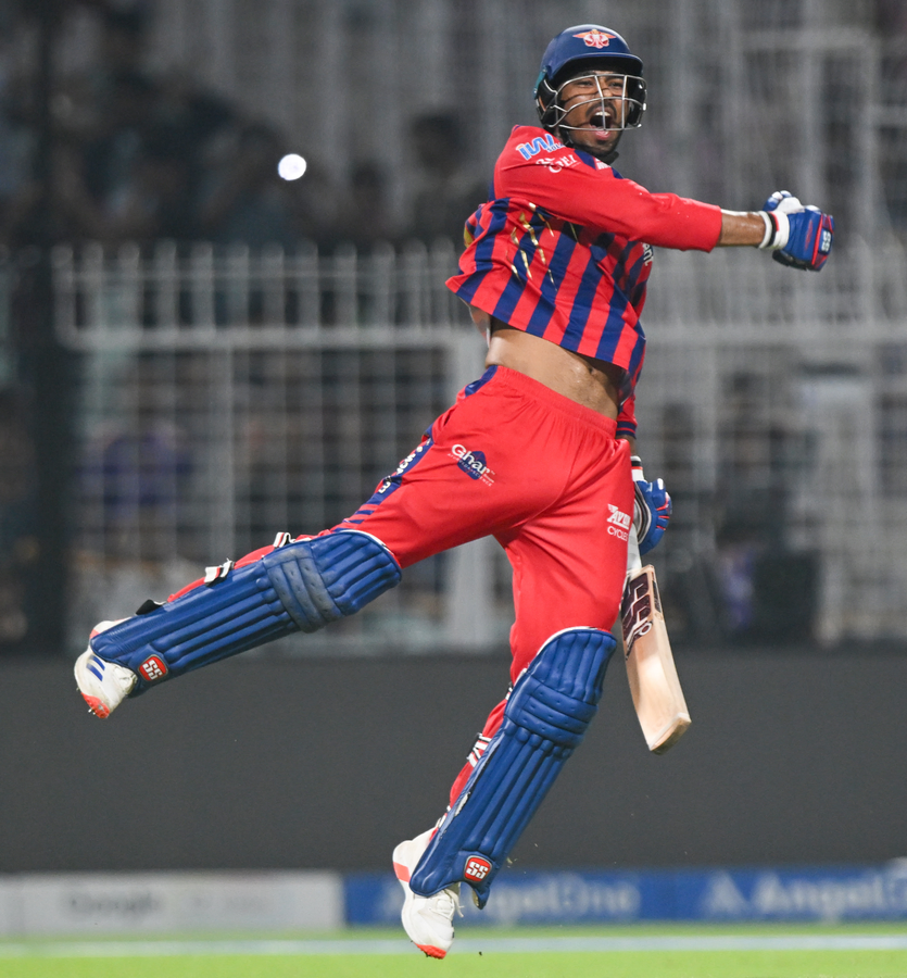 Gavaskar Praises 'Fearless Prodigies' Choudhary and Badoni.webp