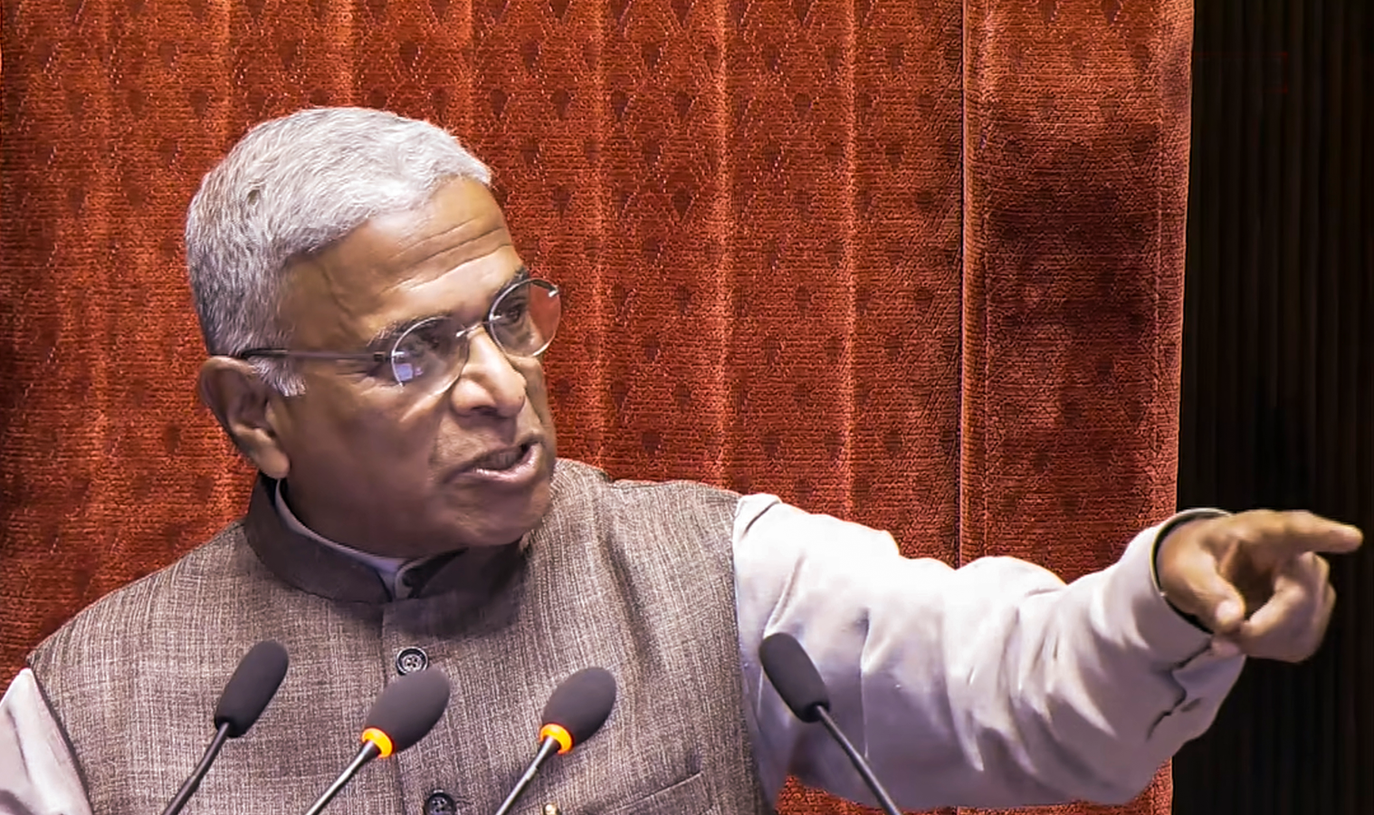 Rajya Sabha Welcomes Harivansh for Third Term.webp