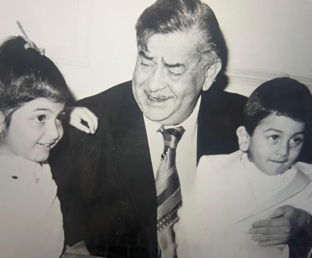 Sibling Day: Riddhima Shares Throwback with Ranbir and Raj Kapoor.webp