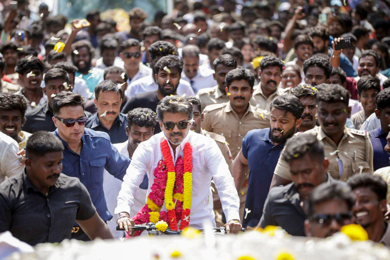 Delayed Arrival Forces Vijay to Skip Karaikudi Address.webp Delayed Arrival Forces Vijay to Skip Karaikudi Address.webp