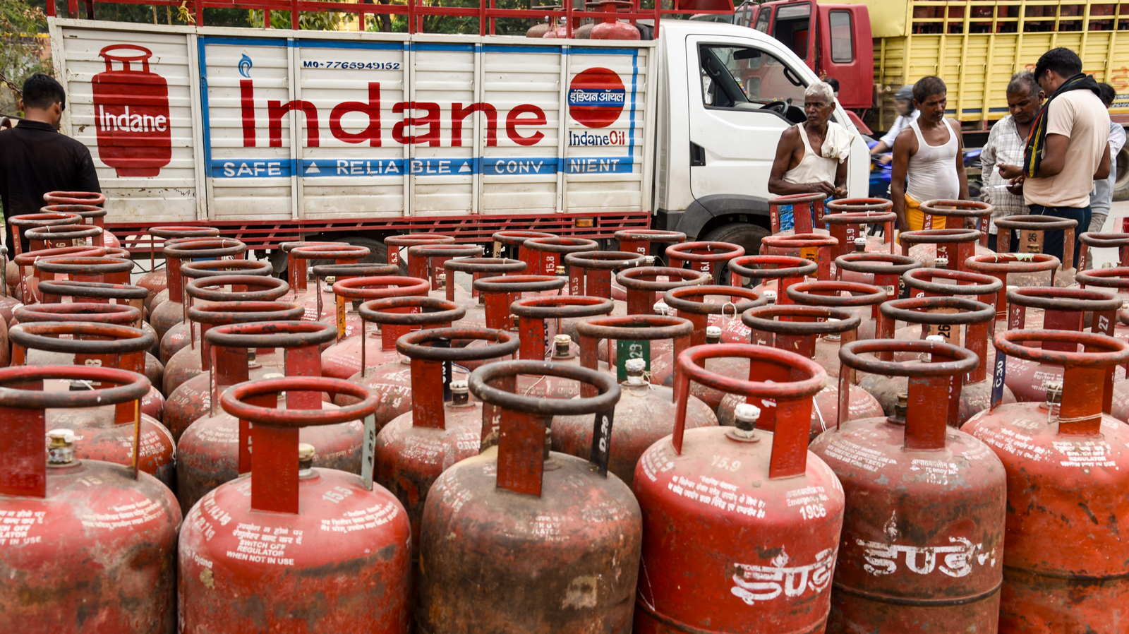 LPG Supply Stable: 4.05 Lakh PNG Connections Gasified.webp
