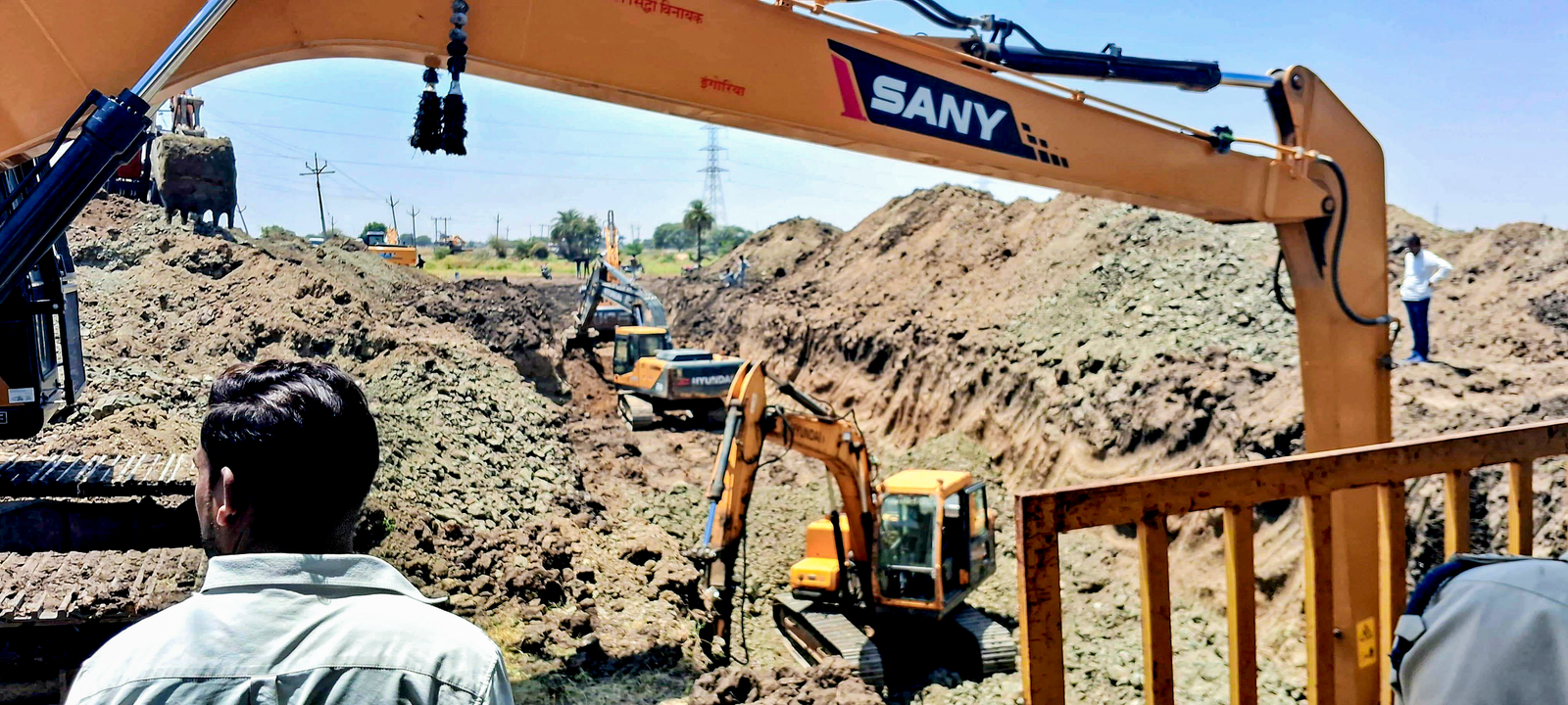 23-Hour Rescue Effort Ends in Tragedy for Madhya Pradesh Boy.webp