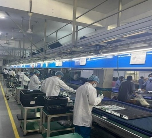 India's Textile Sector Sees Major Investment Boost.webp