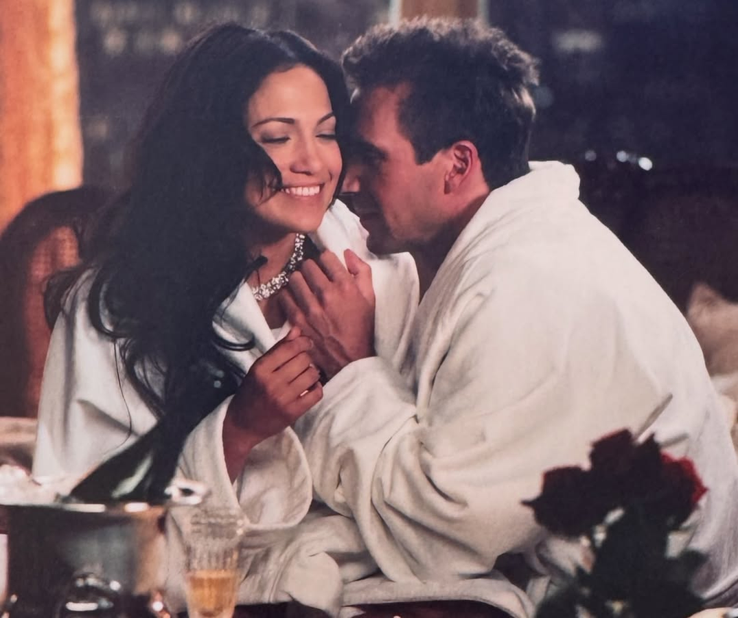 'Maid in Manhattan' Sparked a Rom-Com Era for Jennifer Lopez.webp