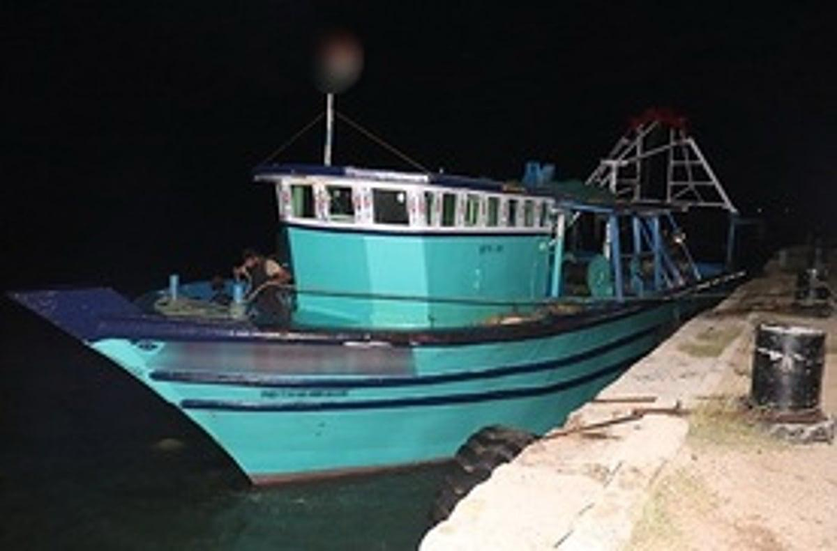 Fishermen Detained Near Katchatheevu, Raising Boundary Dispute Concerns.webp Fishermen Detained Near Katchatheevu, Raising Boundary Dispute Concerns.webp