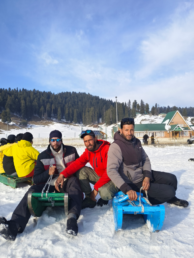 Winter Games Boost Gulmarg's Economy and National Sporting Participation.webp Winter Games Boost Gulmarg's Economy and National Sporting Participation.webp
